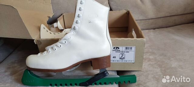 Коньки женские 40