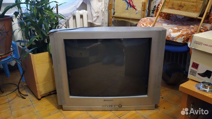 Телевизор samsung