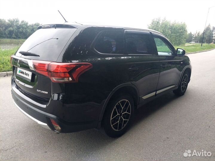 Mitsubishi Outlander 2.0 CVT, 2016, 170 000 км