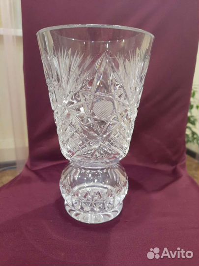 Ваза хрустальная