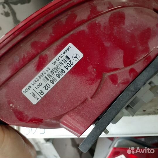 Мерседес 204 фонарь универсал задний правый