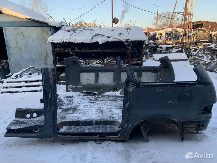 Крыло заднее L toyota estima CXR20