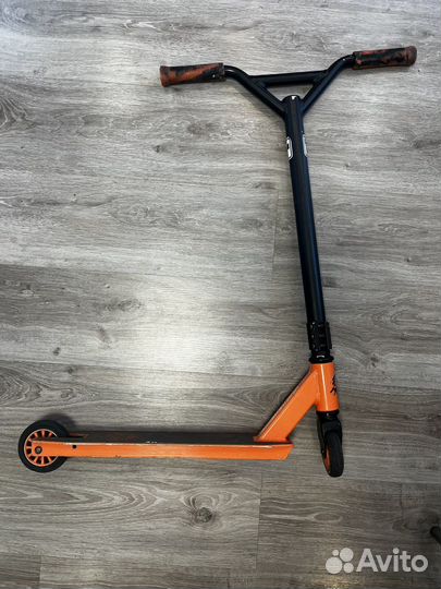 Трюковой самокат tech team duke 202