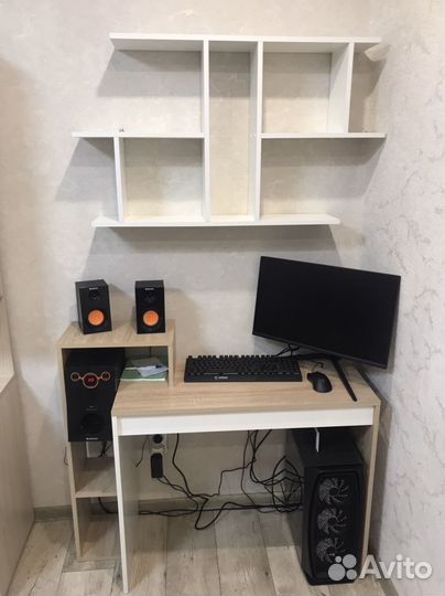 Компьютерный стол новый