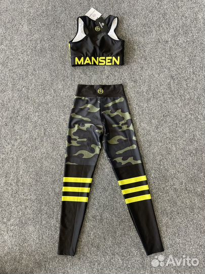 Леггинсы и топ Mansen