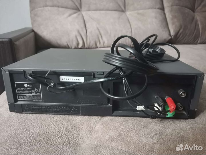 Видеомагнитофон LG бу