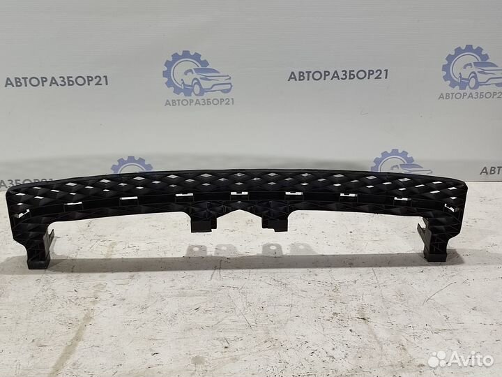 Усилитель бампера передний Volkswagen Passat B7