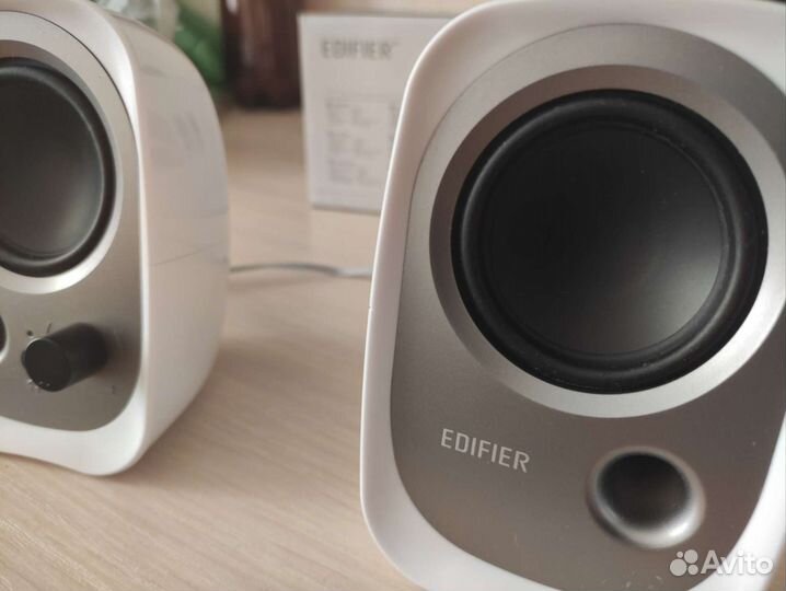 Компьютерные колонки Edifier R12u