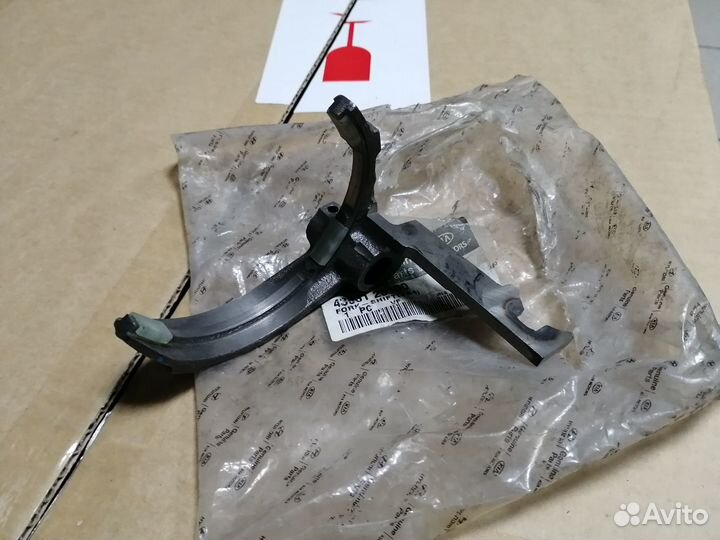 Вилка включения 3 и 4 передач Хендай Киа Новая