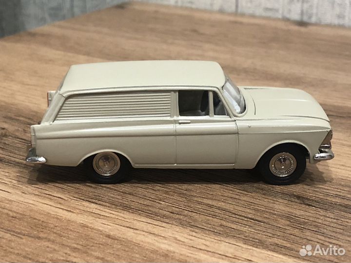 Мдель Москвич 433. Редкий цвет Состояние Новый