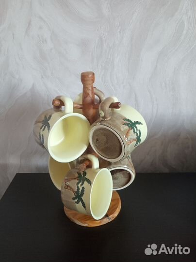 Набор кружек (6 шт.) на деревянной подставке