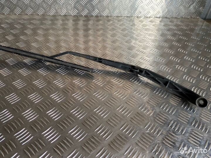 Поводок стеклоочистителя передний левый Lifan X60