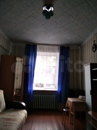 Комната 17 м² в 9-к., 1/4 эт.