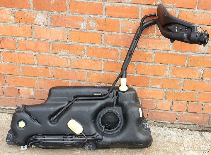 Бак топливный Citroen C-Elysee, Peugeot 301, 208