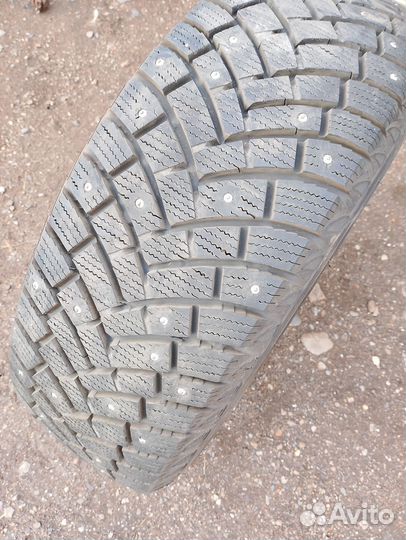 LingLong Green-Max Winter Grip 215/65 R16