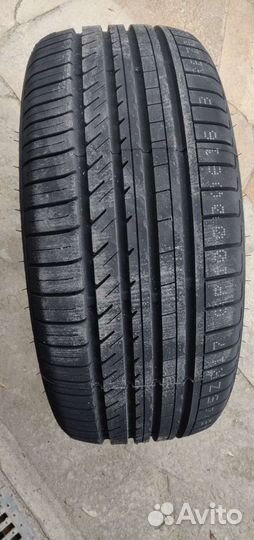 Kinforest KF-550 245/45 R17 99