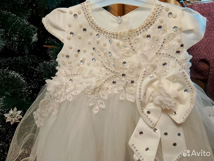 Платье для девочки на 6 -12 мес