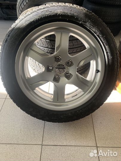 R17 Grenlander Winter GL868 225/50, PCD 5x112 DIA 60
