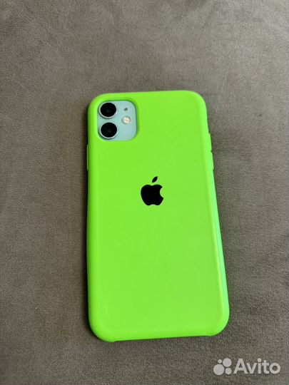 Чехлы для iPhone 11