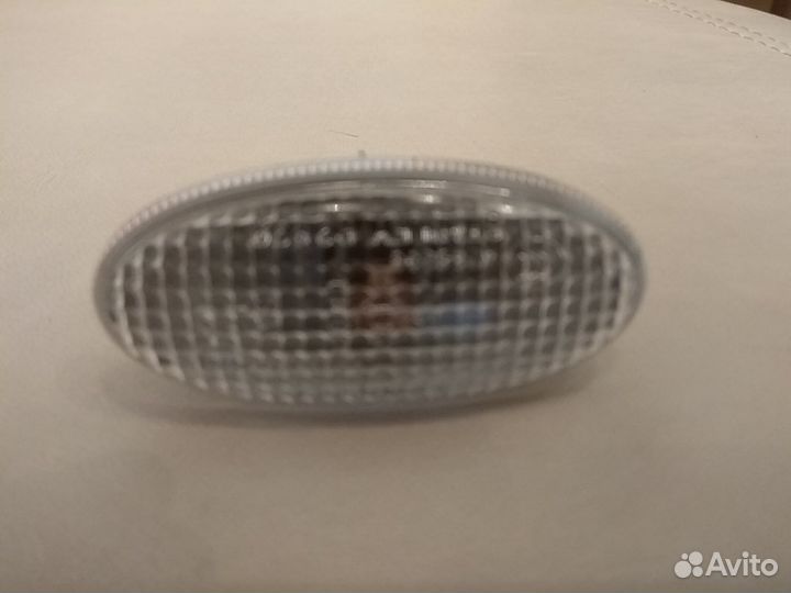 Поворотник в крыло Мазда Атенза оригинал