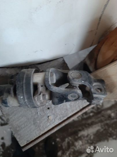 Рулевой карданчик Nissan X-Trail T30