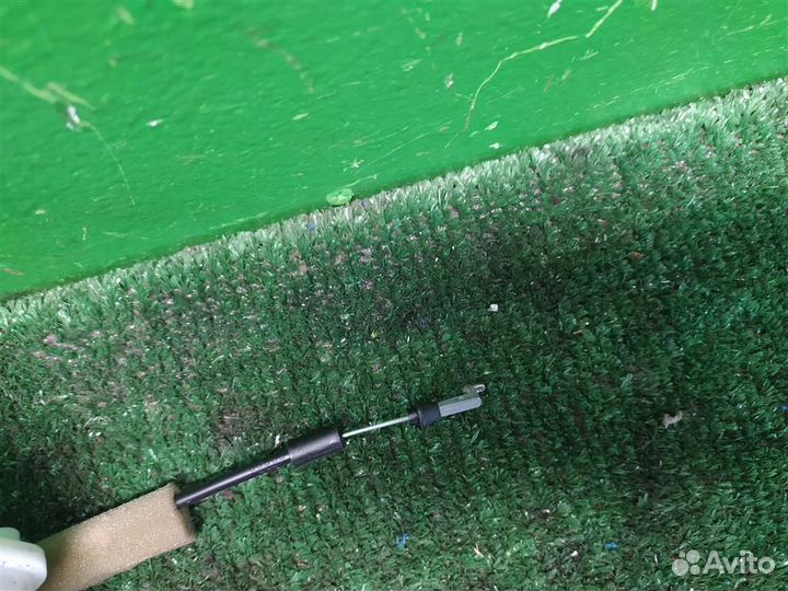 Замок двери передней правой Mazda 3 (BL) 2010