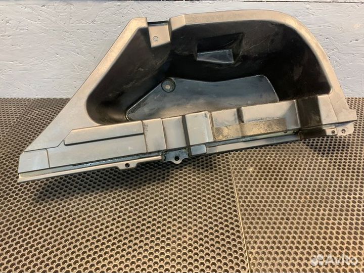 Карман багажника задний правый Lexus Rx 350