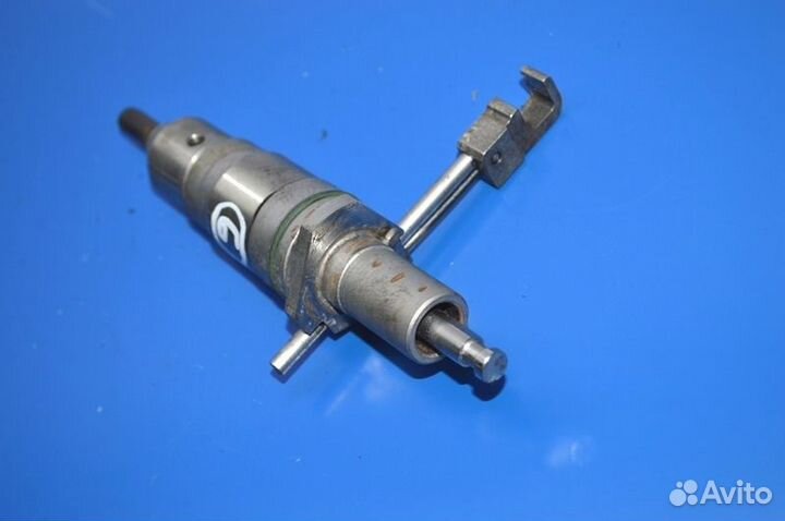 Топливная форсунка freightliner CL 120