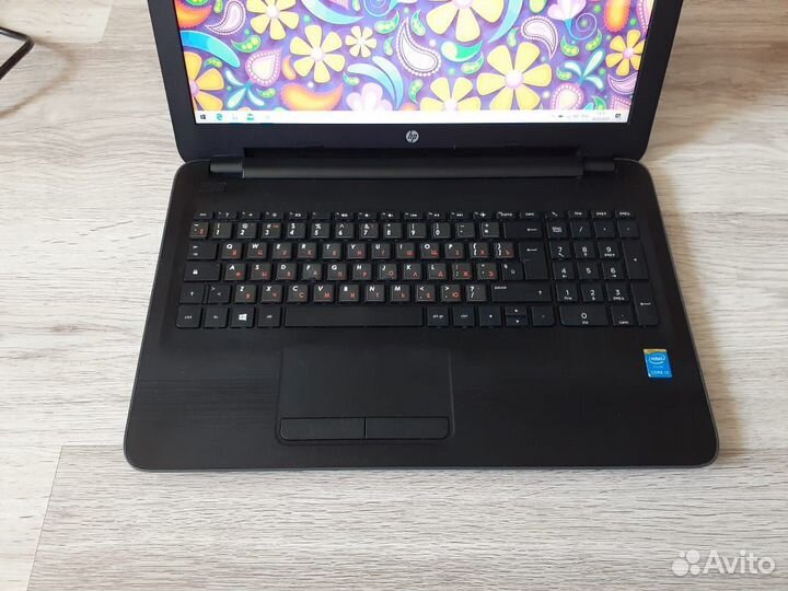 Ноутбук HP i3/SSD Идеальное состояние