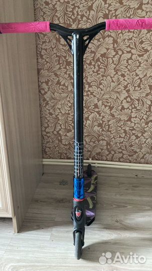 Трюковой самокат кастом парк