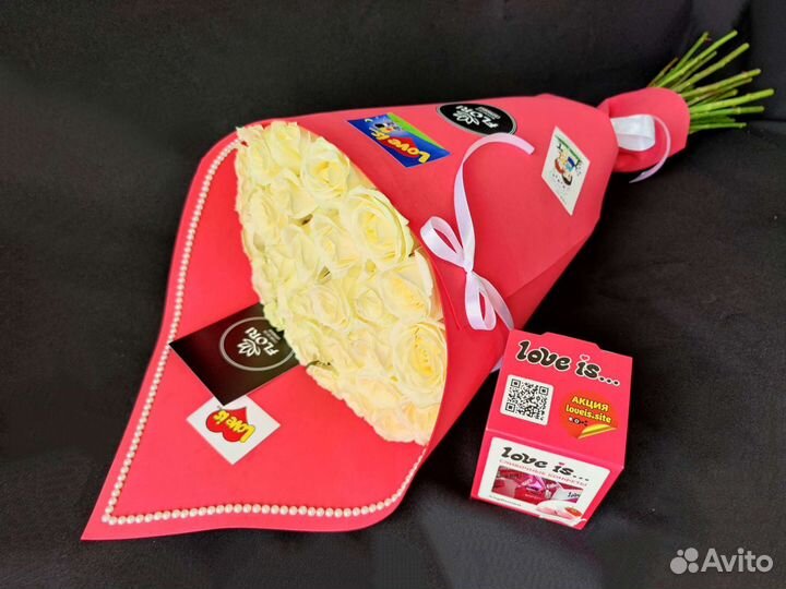 Фирменный букет love is