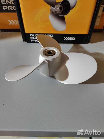 Винт гребной Yamaha 3-5; шаг 7 и 8