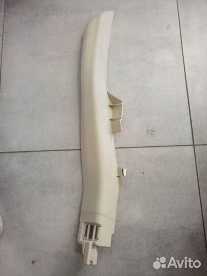 Обшивка стойки Infiniti Q50