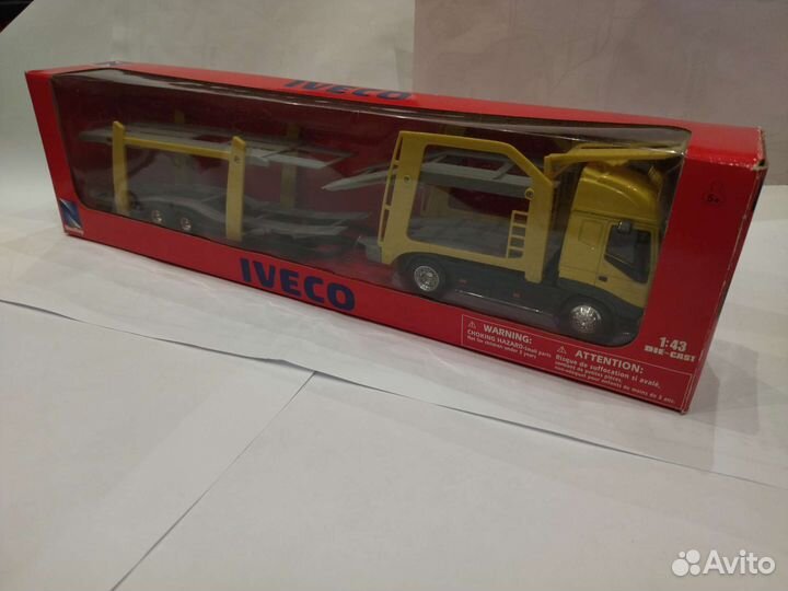 Автовоз Iveco Strails от New Ray 1:43