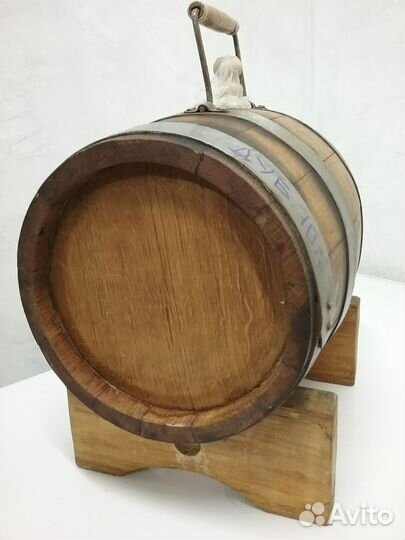 Бочка деревянная
