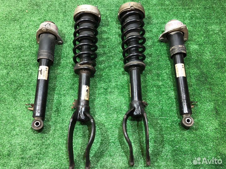 Стойки амортизаторы на BMW X6 E71 X5 E70