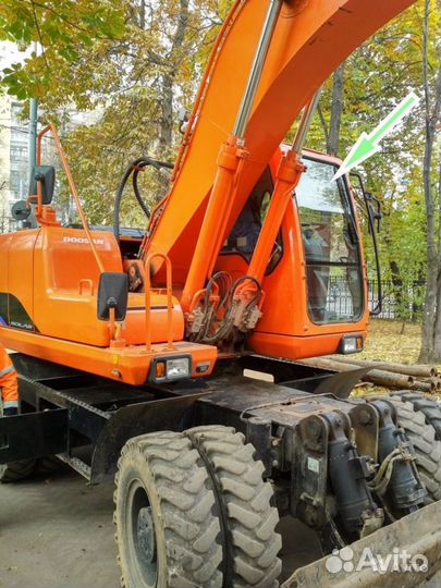 Лобовое стекло верхнее на Doosan (Solar) (дусан)