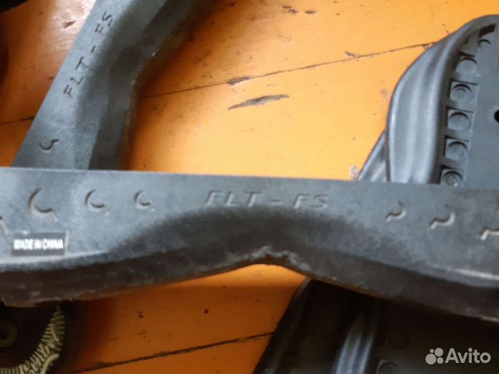 Агрессивные ролики USD + рамы с колесами