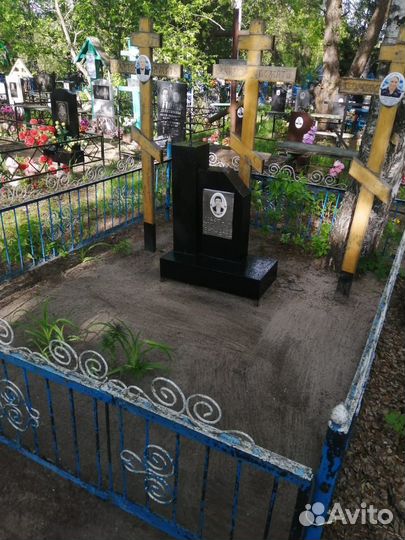 Уход за могилами
