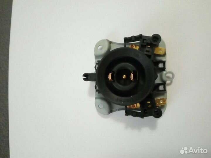 Контакт для чайника