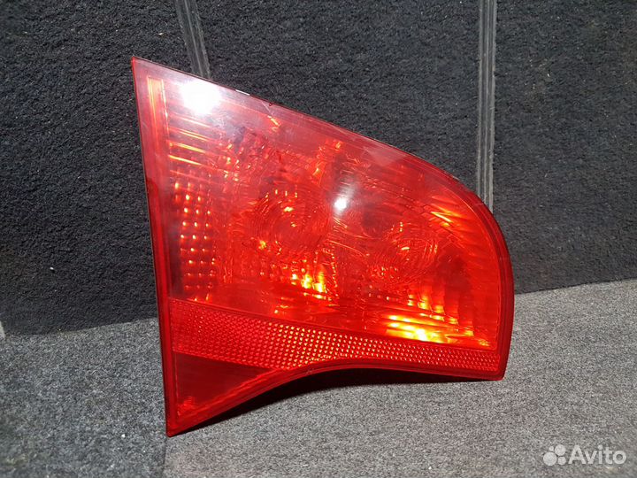 Фонарь крышки багажника audi A4 B7