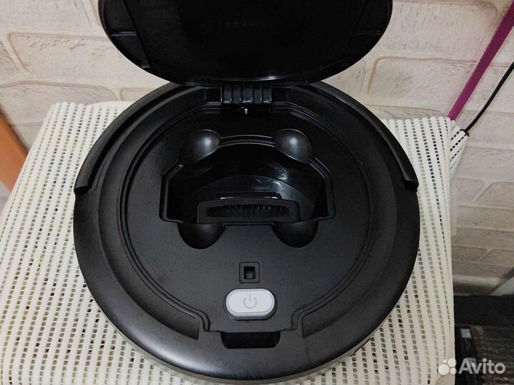 Робот пылесос