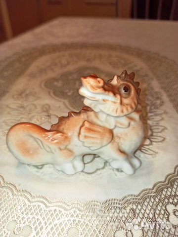 Дракон фарфоровая фигурка лфз