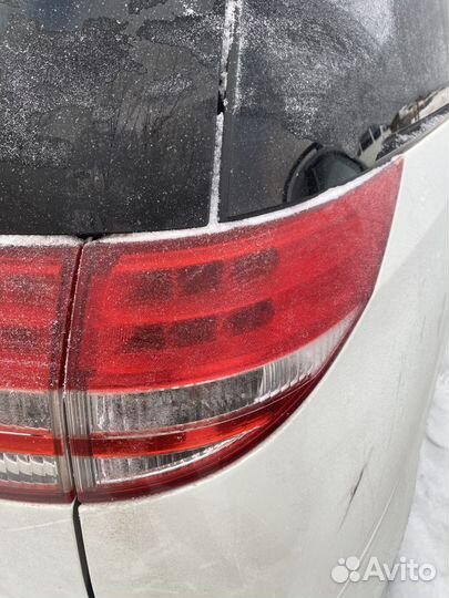 Фонарь задний правый Toyota Estima III (2006—2008)