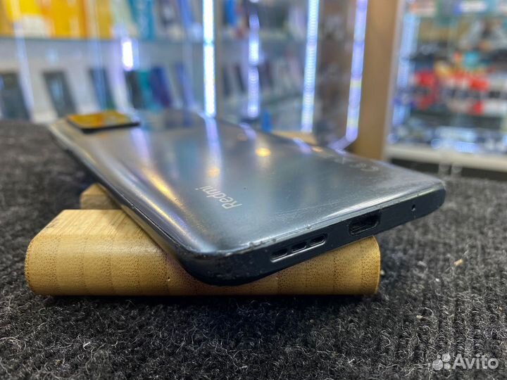 Xiaomi Redmi 10, 4/64 ГБ