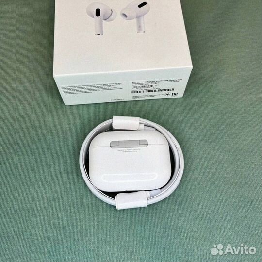 AirPods Pro 2: Музыка, которая двигает