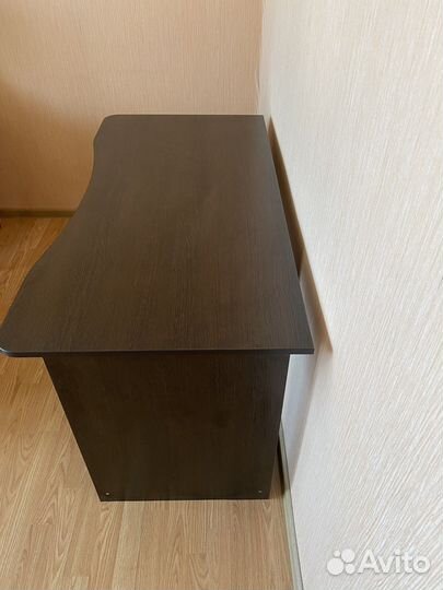 Стол письменный, компьютерный