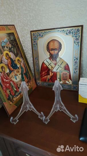 Подставка декоративная для книг, икон или картин