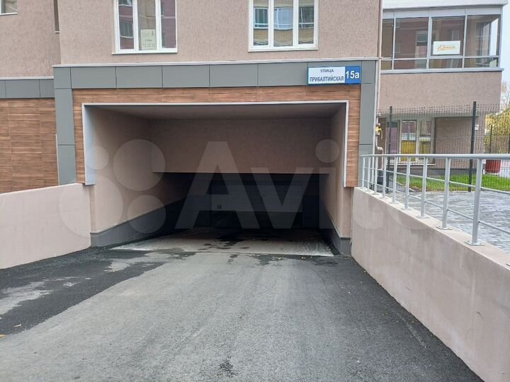 Машиноместо, 14 м²