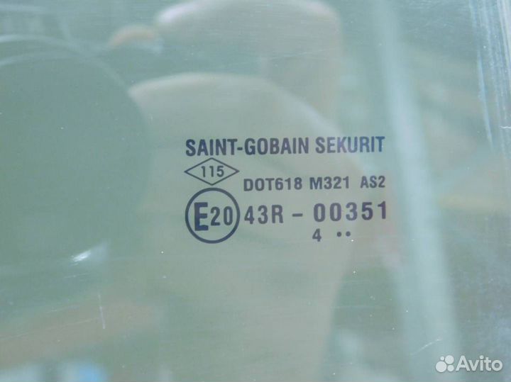 Стекло двери задней правой Renault Logan 2 2014